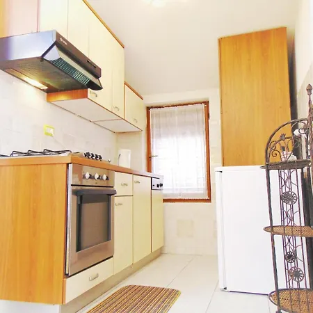 Apartment Vacation For 4 Persons Pula